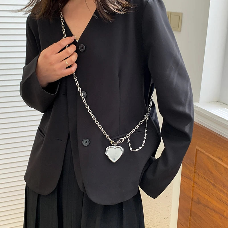 2024 Fashion Heart shaped Pendant Decorative Bags for Women Cute Mirror Chain Crossbody Bag Designer Dinner Bag