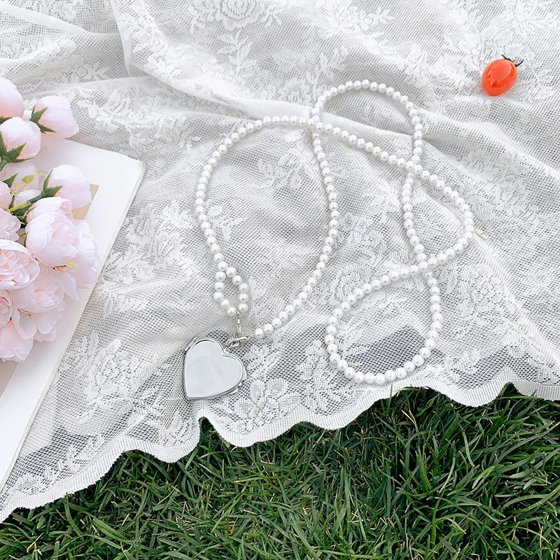 2024 Fashion Heart shaped Pendant Decorative Bags for Women Cute Mirror Chain Crossbody Bag Designer Dinner Bag