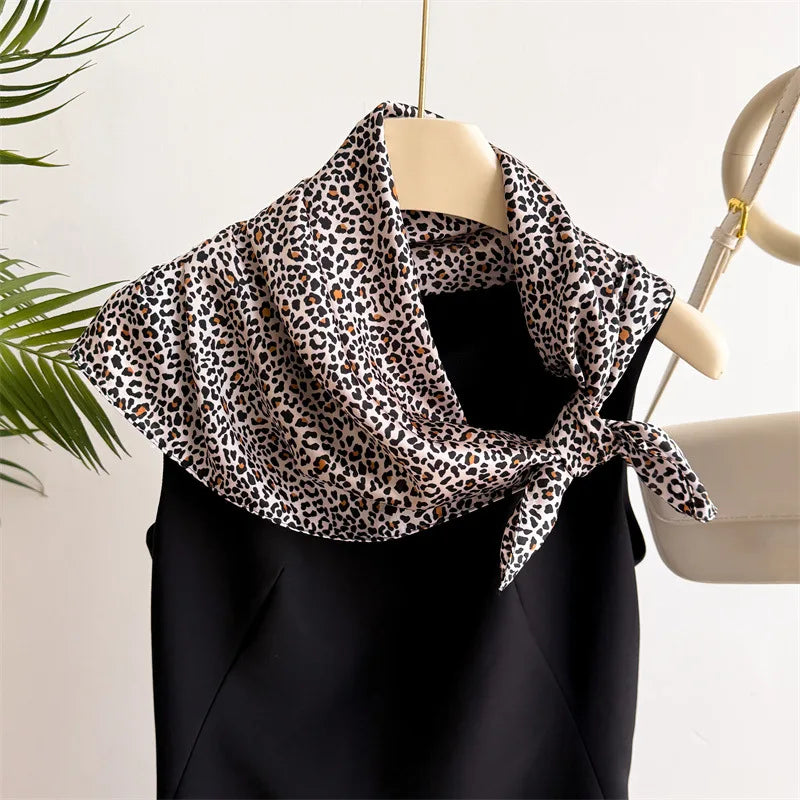 2025 Luxury Horse Print Female Silk Neck Scarf Square Hair Scarves Foulard Head Band Shawls Wraps Neckerchief Bandana Women