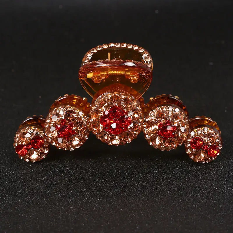 Vintage Bee Hair Claws Jewelry For Women Baroque Luxury Metal Bee Headdress Handmade Hair Claws Accessories Hairpins Wholesale