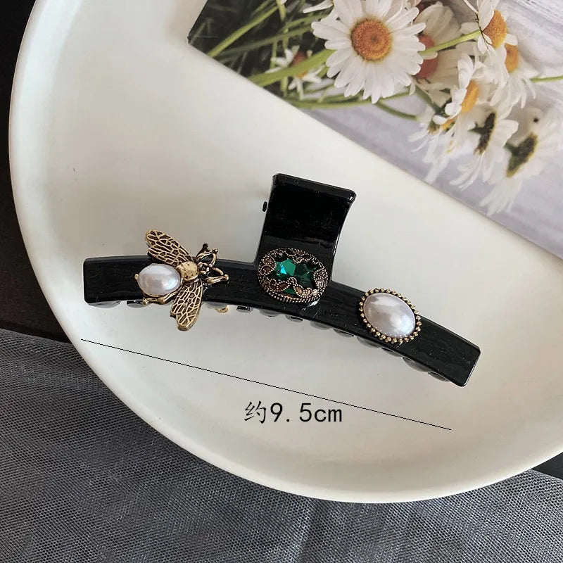 Vintage Bee Hair Claws Jewelry For Women Baroque Luxury Metal Bee Headdress Handmade Hair Claws Accessories Hairpins Wholesale