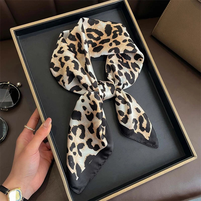 2025 Luxury Horse Print Female Silk Neck Scarf Square Hair Scarves Foulard Head Band Shawls Wraps Neckerchief Bandana Women